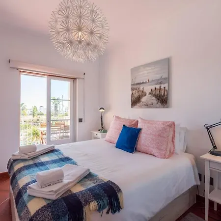 Sunny Escapes By Ocvillas Apartment *