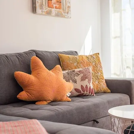 Sunny Escapes By Ocvillas Apartment